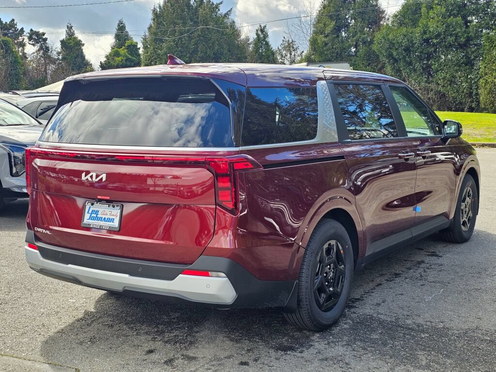 New 2026 Kia Carnival FWD image 5