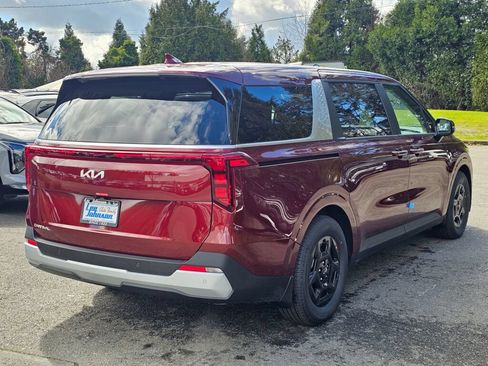New 2026 Kia Carnival FWD image 5