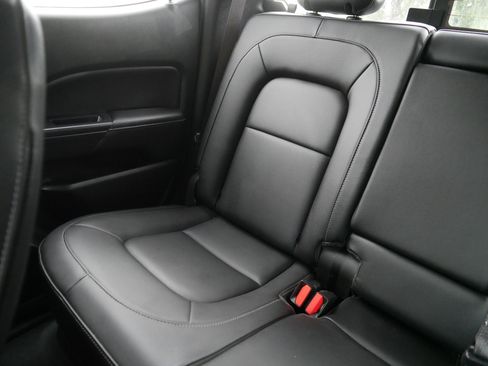 Used 2019 GMC Canyon SLT w/ Driver Alert Package AWD/4WD image 12