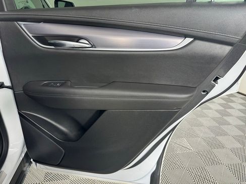Used 2024 Cadillac XT6 Luxury w/ LPO, Floor Liner Package AWD/4WD image 41