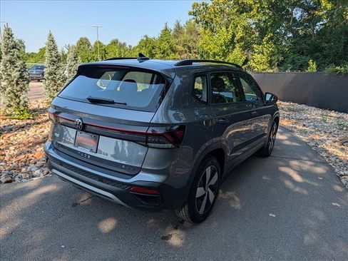 Used 2025 Volkswagen Taos S AWD/4WD image 5