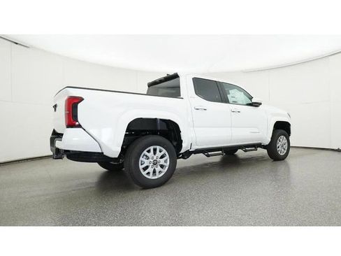 New 2026 Toyota Tacoma SR5 AWD/4WD image 25