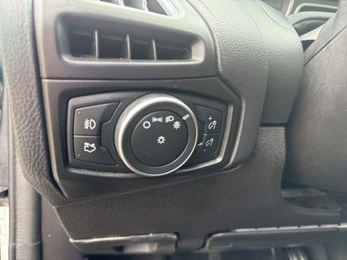 Used 2018 Ford Focus ST image 17