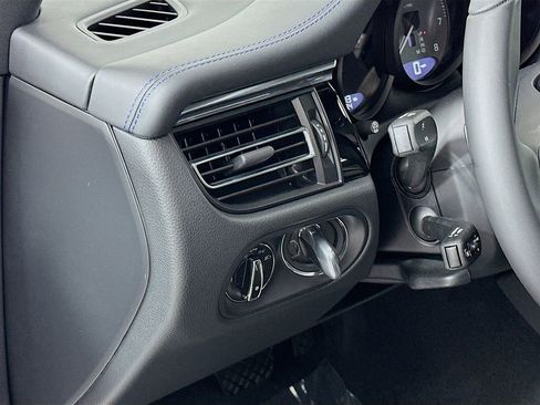 New 2026 Porsche Macan S image 11