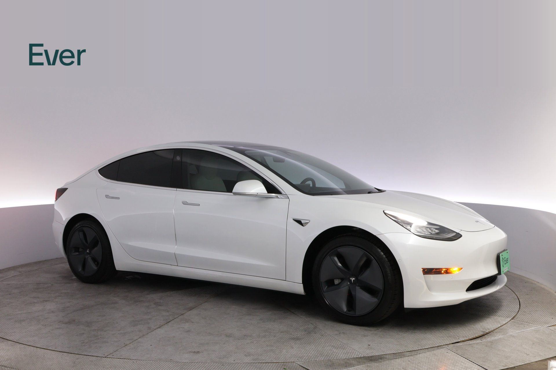 Used 2020 Tesla Model 3 Standard Range RWD image 14