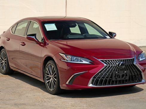 Used 2025 Lexus ES 300h w/ Premium Package FWD image 60