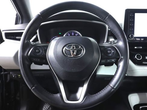Used 2020 Toyota Corolla SE w/ SE Preferred Package image 11
