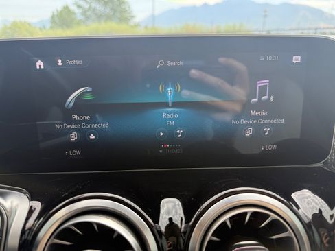 Certified 2020 Mercedes-Benz GLB 250 4MATIC image 12