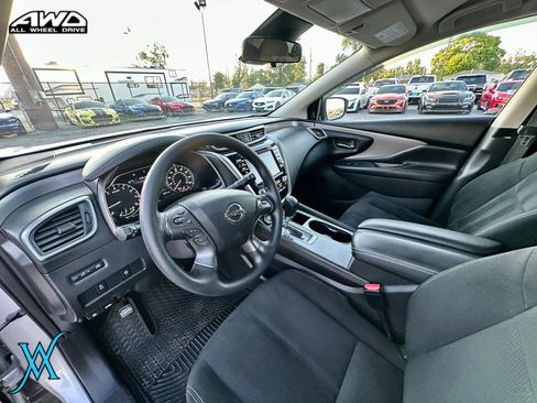 Used 2022 Nissan Murano S AWD/4WD image 14