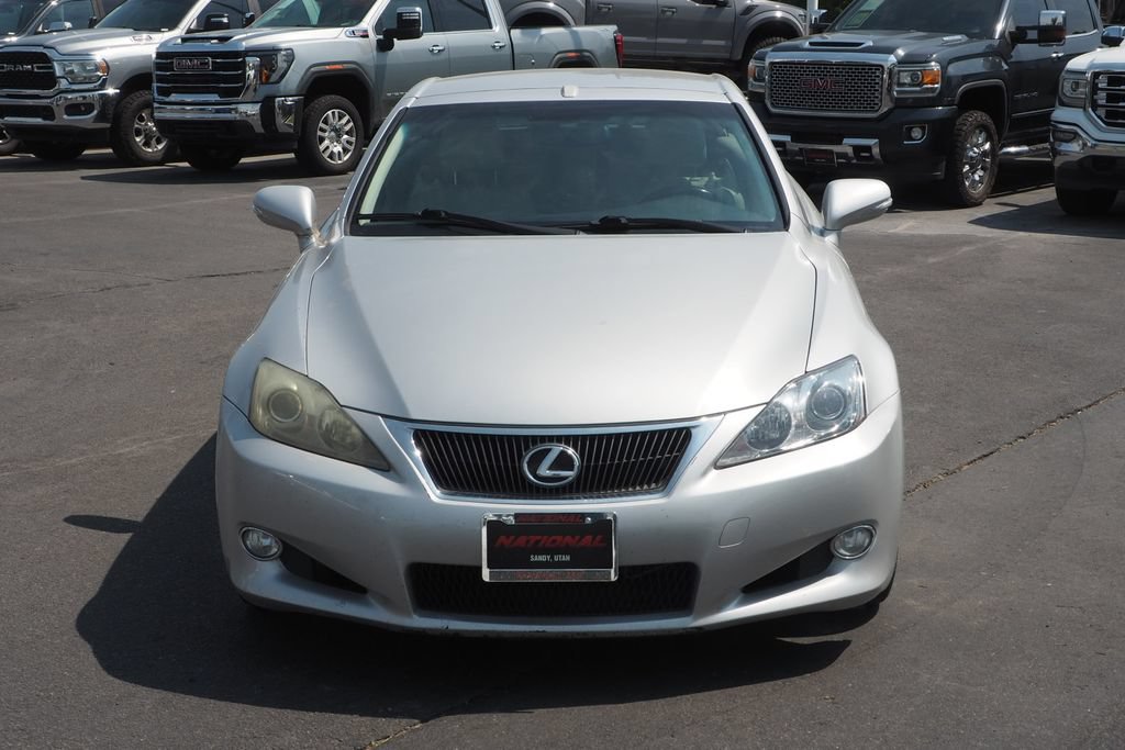 Used 2010 Lexus IS 250C w/ Luxury Pkg RWD image 2