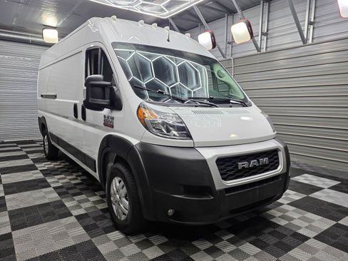 Used 2021 RAM ProMaster 2500 w/ Convenience Group FWD image 4