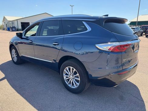 Used 2023 Buick Enclave Essence AWD/4WD image 11