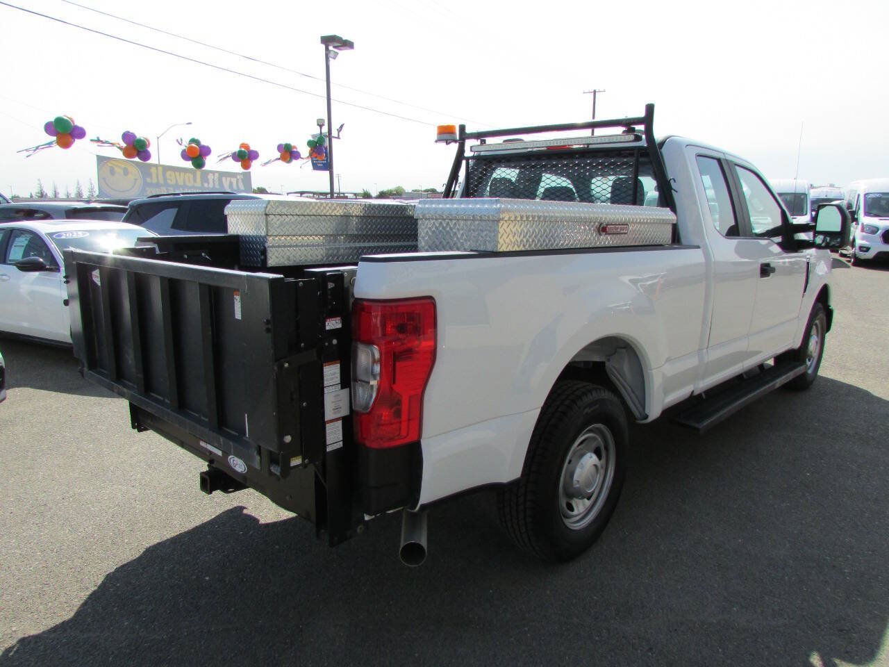 Used 2021 Ford F250 XL w/ Power Equipment Group RWD image 6