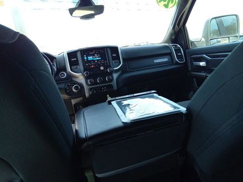 Used 2024 RAM 2500 Big Horn image 25