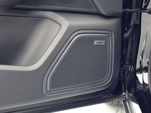 New 2026 Porsche Macan AWD/4WD image 14
