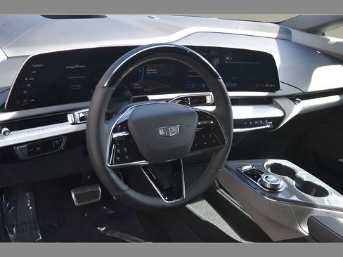 Certified 2025 Cadillac Optiq Sport 2 w/ LPO, Floor Liner Package AWD/4WD image 13
