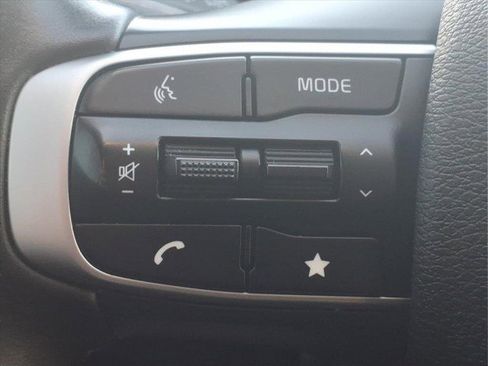 Used 2023 Kia Sportage EX image 18