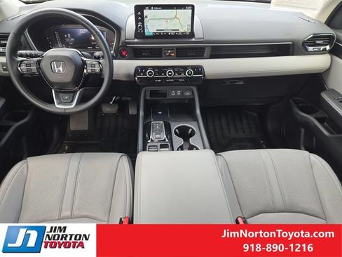 Used 2024 Honda Pilot Elite image 27