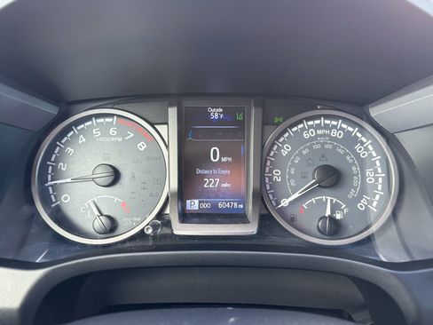 Used 2020 Toyota Tacoma 4x4 Double Cab image 20
