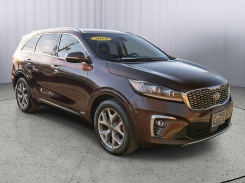 Used 2019 Kia Sorento SX image 1