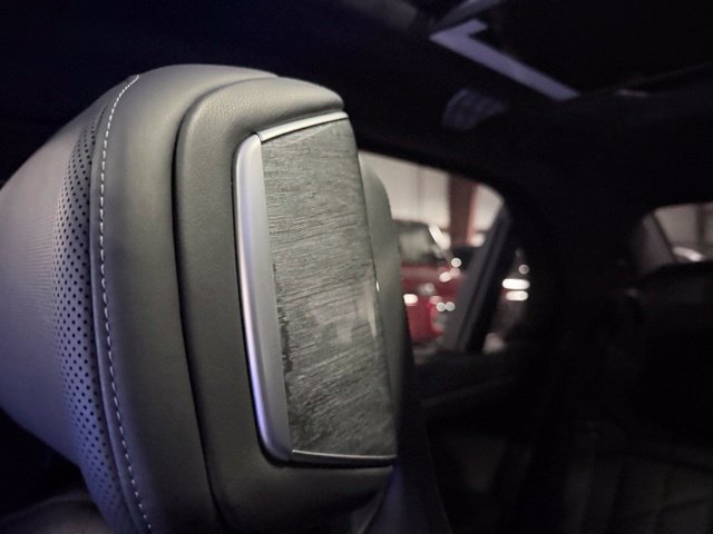 Used 2024 BMW i7 eDrive50 w/ M Sport Package RWD image 24