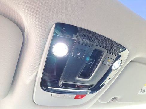 Used 2023 Kia Seltos EX image 18