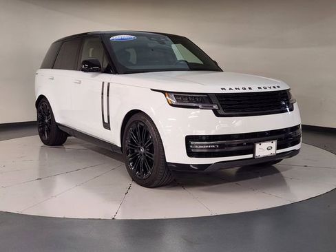 Used 2025 Land Rover Range Rover Autobiography AWD/4WD image 7