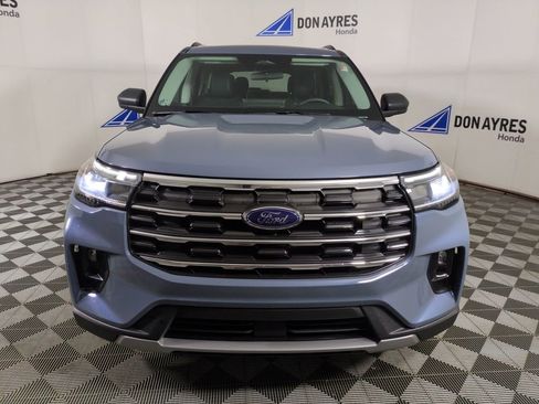 Used 2025 Ford Explorer Active w/ Active Comfort Package image 11