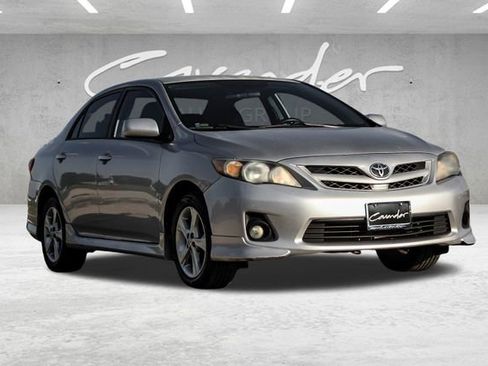 Used 2012 Toyota Corolla S image 7
