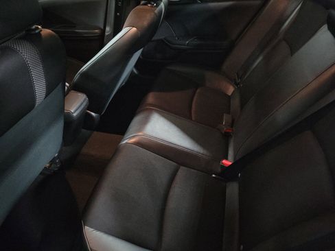 Used 2021 Honda Civic Sport image 10