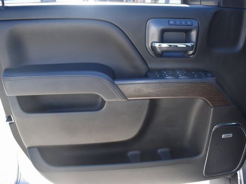 Used 2018 GMC Sierra 2500 Denali w/ Duramax Plus Package image 16