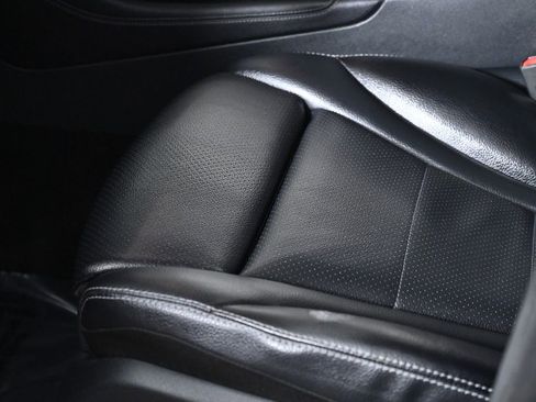 Used 2018 Mercedes-Benz GLC 300 4MATIC image 27