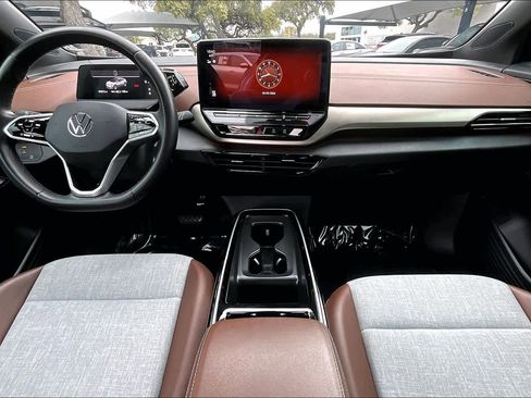 Certified 2023 Volkswagen ID.4 Pro image 15