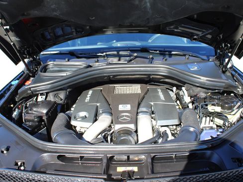 Used 2015 Mercedes-Benz GL 63 AMG 4MATIC image 44