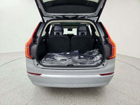 New 2026 Volvo XC90 B6 Plus w/ Protection Package Premier AWD/4WD image 15