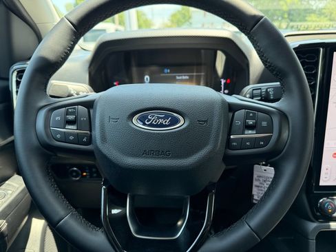 Used 2025 Ford Ranger XLT w/ Equipment Group 301A High AWD/4WD image 31
