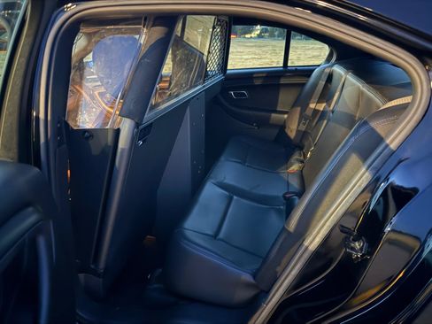 Used 2016 Ford Taurus Police Interceptor FWD image 13