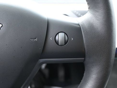 Used 2023 Tesla Model Y Long Range AWD/4WD image 20