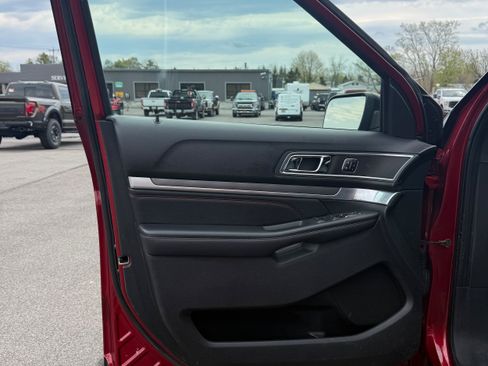 Used 2016 Ford Explorer Sport w/ Equipment Group 401A AWD/4WD image 5