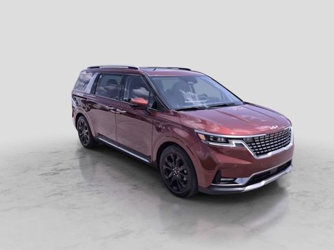 Used 2024 Kia Carnival SX Prestige FWD image 2