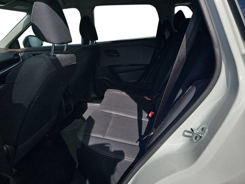 Used 2023 Nissan Rogue S AWD/4WD image 14