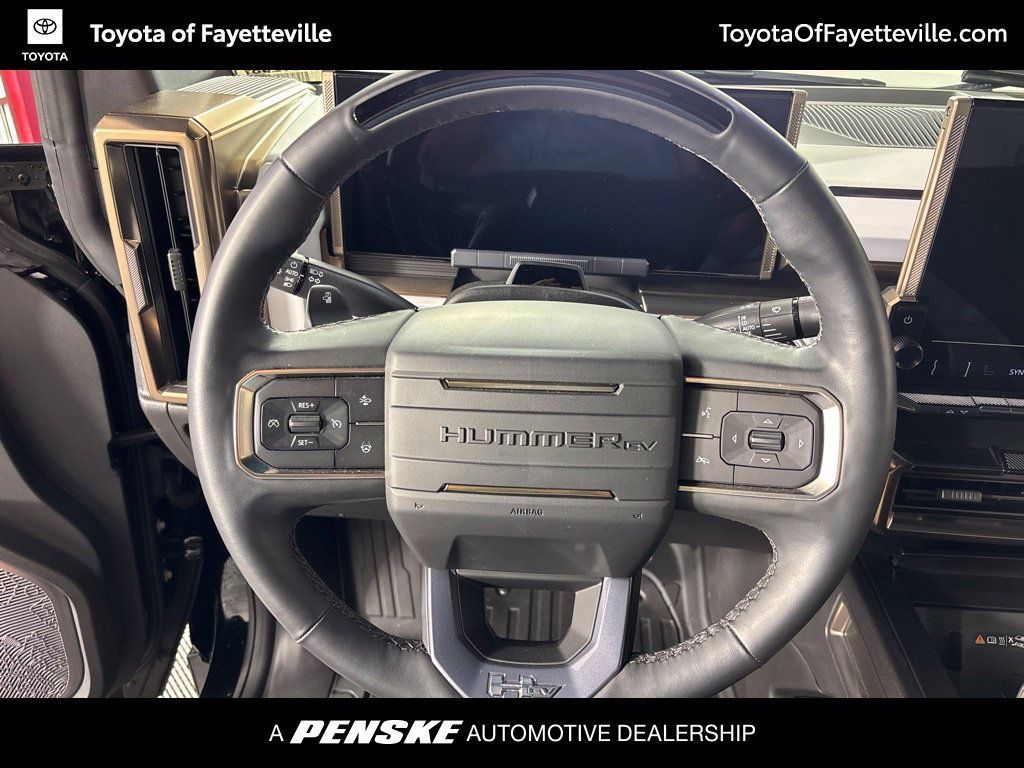 Used 2025 GMC Hummer EV 2X w/ LPO, Dark Essentials Package AWD/4WD image 32