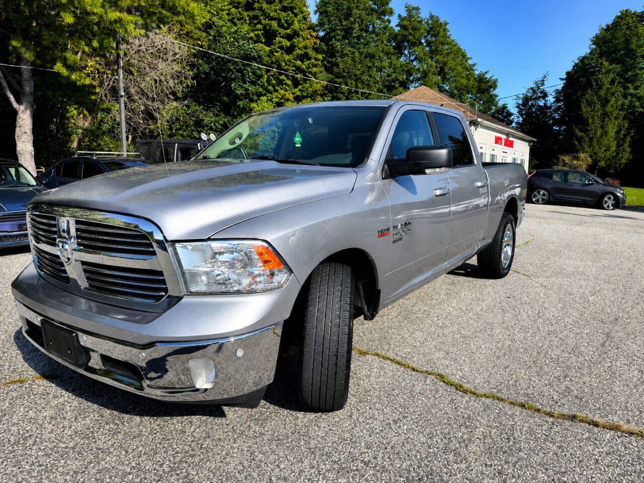 Used 2019 RAM 1500 Big Horn AWD/4WD image 2