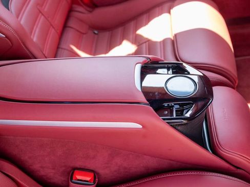 Certified 2025 Ferrari Purosangue image 12