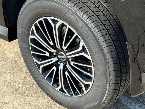 New 2026 Nissan Armada Platinum w/ Convenience Package image 10