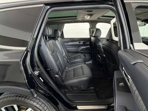Used 2023 Kia Telluride SX FWD image 6