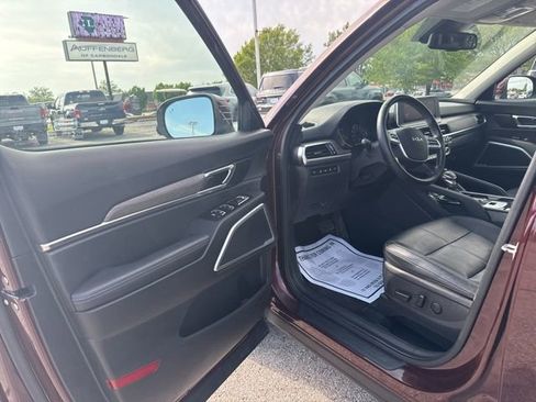 Used 2022 Kia Telluride EX w/ EX Premium Package AWD/4WD image 29