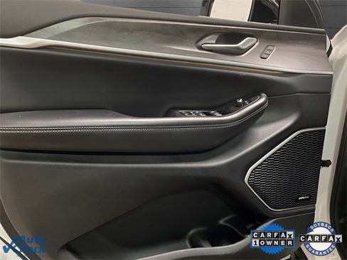 Used 2022 Jeep Grand Cherokee Limited 4xe image 14