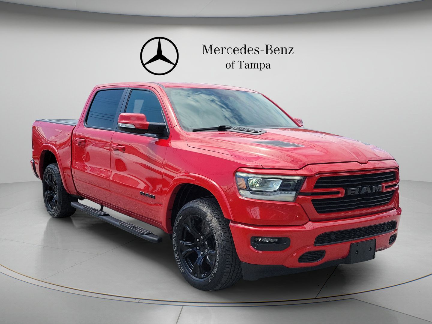 Used 2022 RAM 1500 Laramie AWD/4WD image 4
