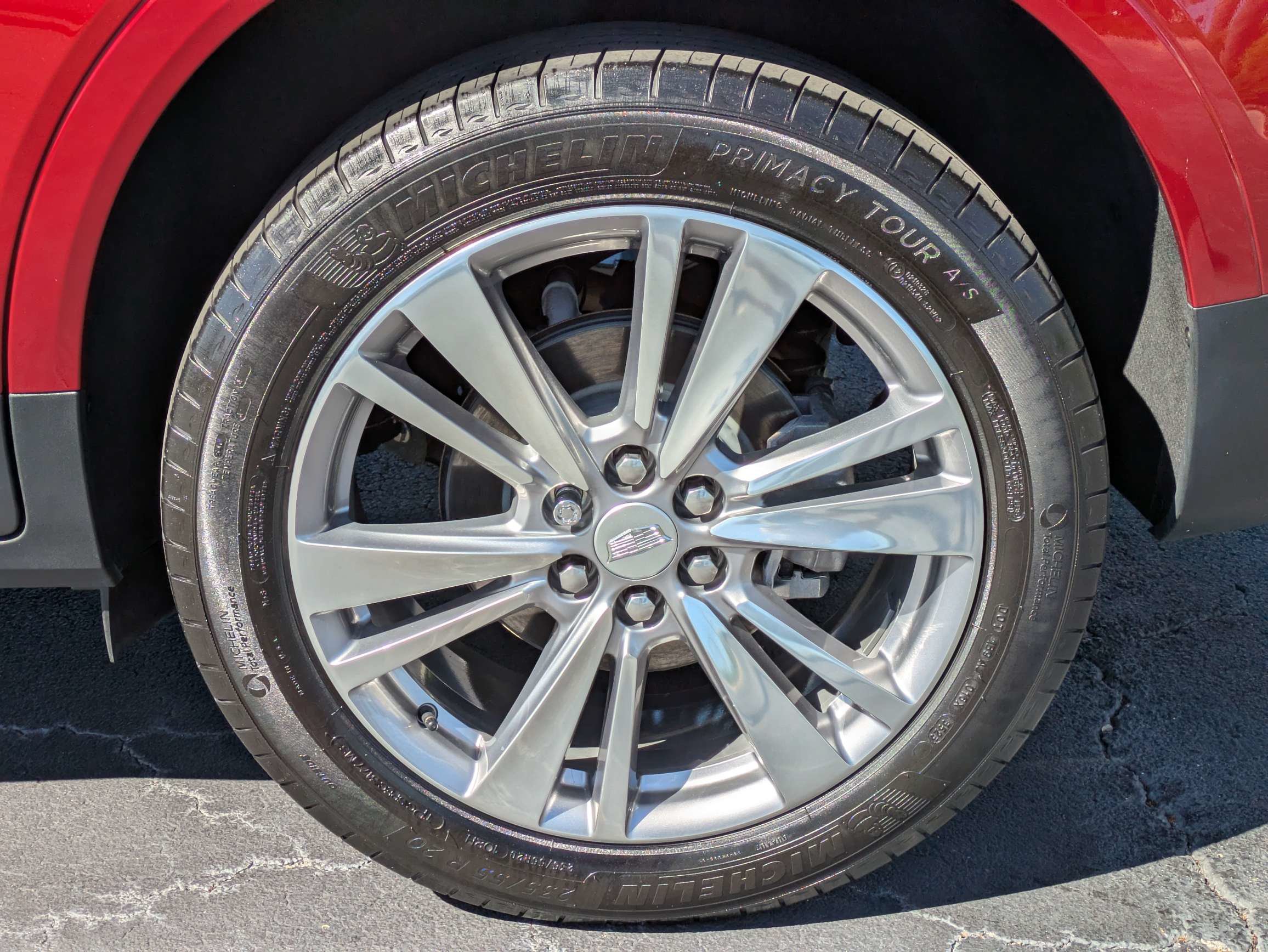 Used 2024 Cadillac XT5 Premium Luxury w/ Technology Package FWD image 9